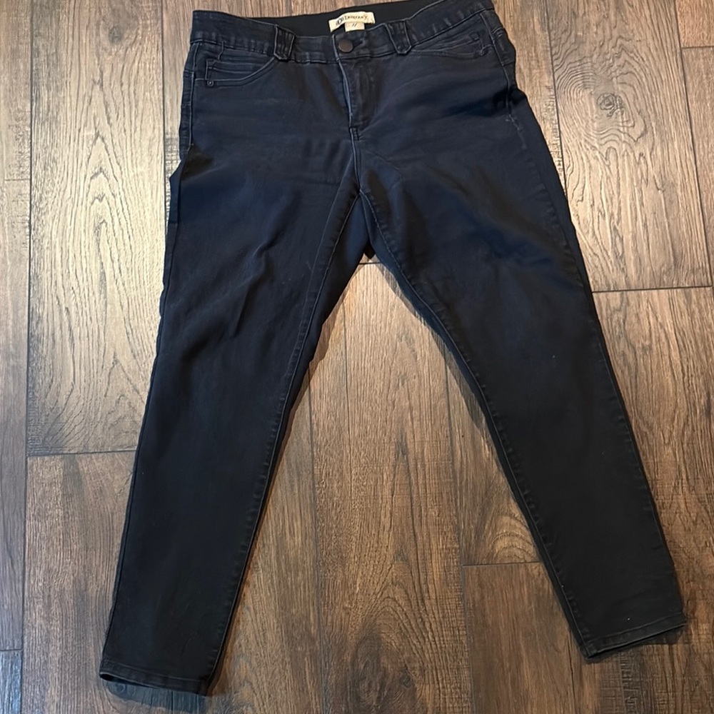 Democracy Black Skinny Jeans Versatile Style